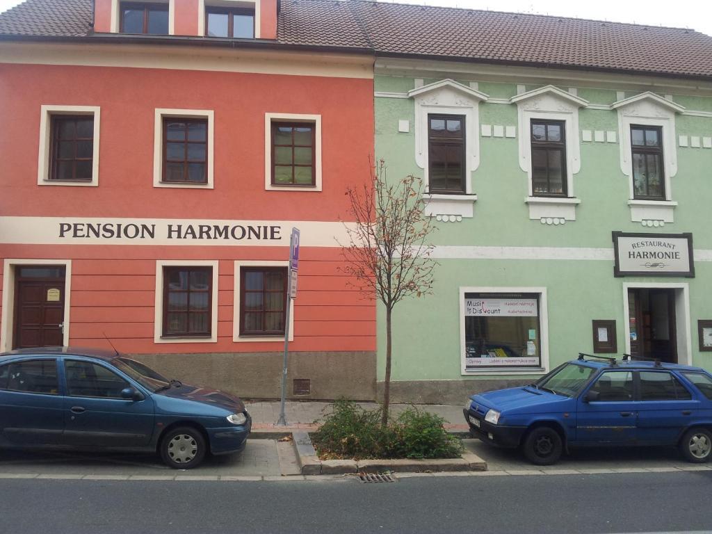 Pension Harmonie -Self Check-In Kolín Exteriör bild